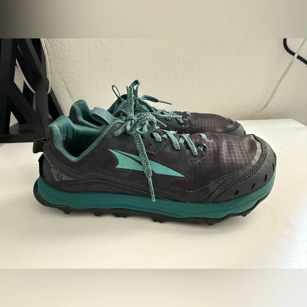 Altra lone peak 6 Women size 9.5 Charcoal and Turquoise Running Shoes